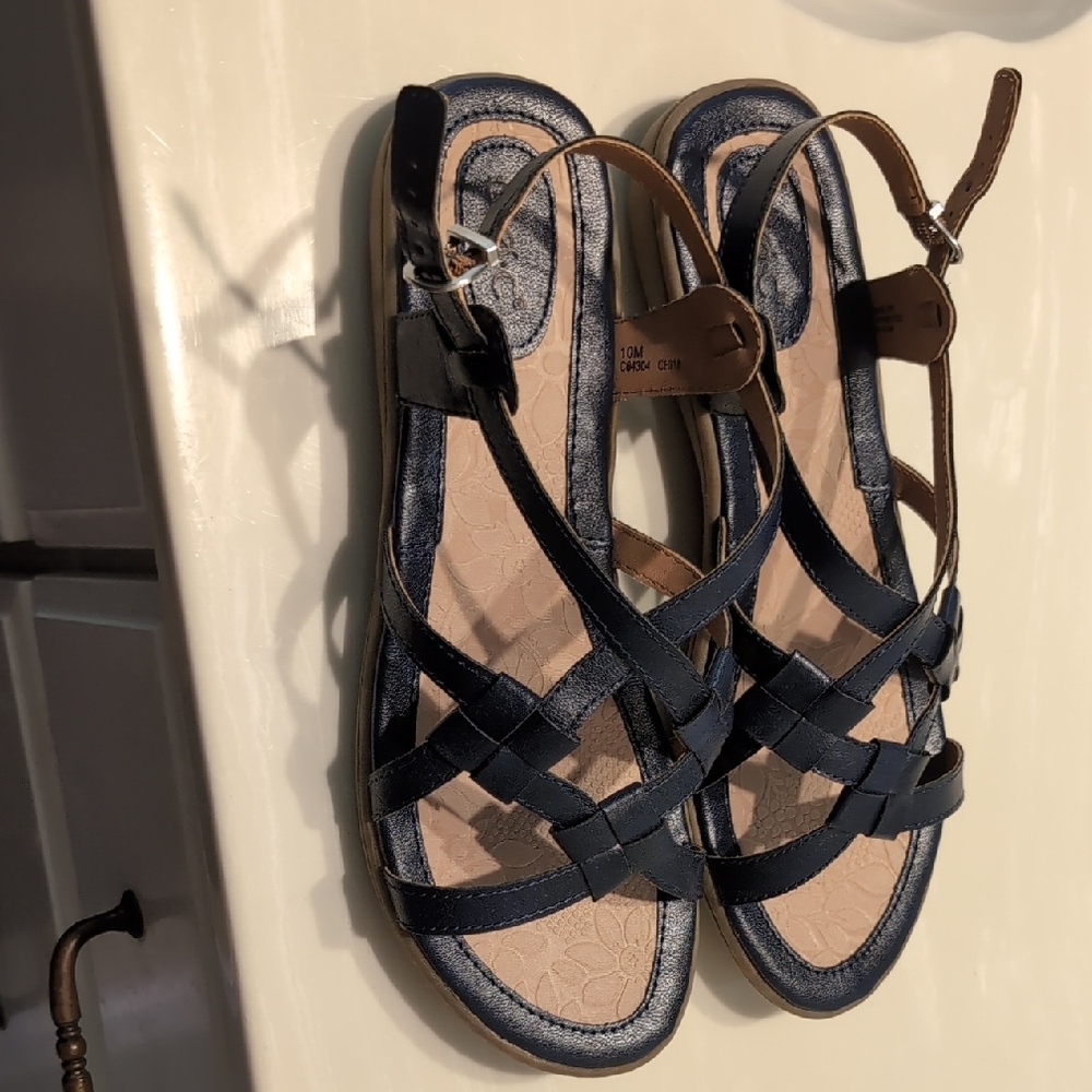 boc Blue Sandals Casual Summer Footwear, Brand New Never Worn.